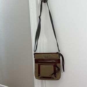 Nicole Miller cross body bag light brown/tan